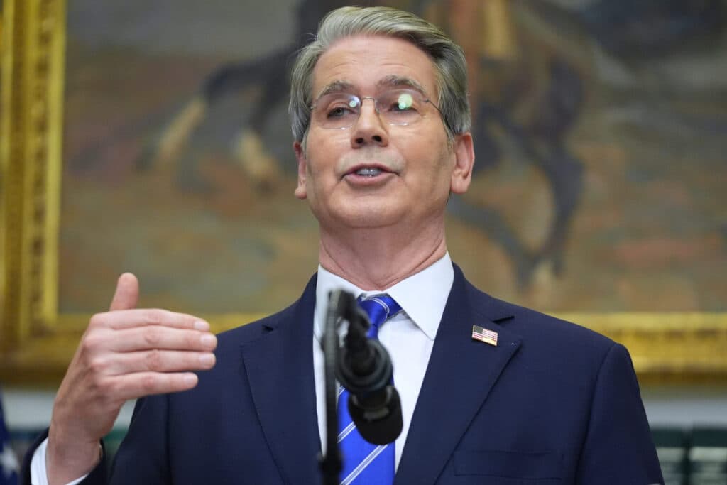 Bessent: Omar 'gaslighting' public as Treasury investigates alleged welfare