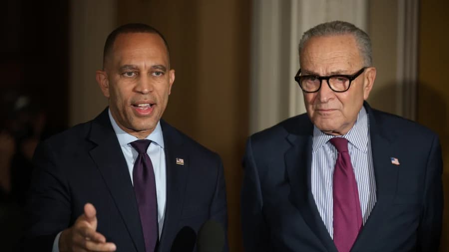 Senate Fails for 13th Time to Advance Funding Bill, End Government Shutdown