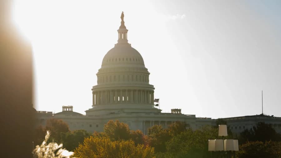 Government Shutdown to Become Longest-Ever After 14th Senate Vote Fails