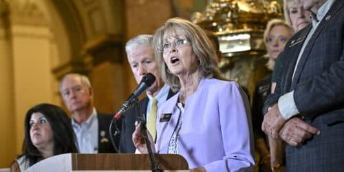 Unsolicited advice to both Republicans and Democrats | SONDERMANN